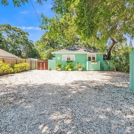 Sarasota, Fl Bungalow - Bright & Breezy Coastal Vibes - 10 Mins To White Sand Beaches Home المظهر الخارجي الصورة