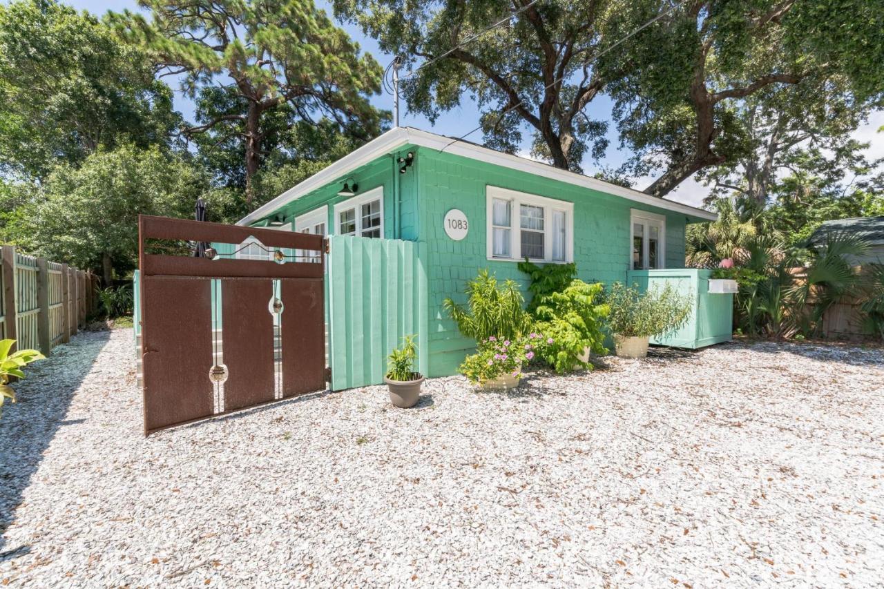 Sarasota, Fl Bungalow - Bright & Breezy Coastal Vibes - 10 Mins To White Sand Beaches Home المظهر الخارجي الصورة